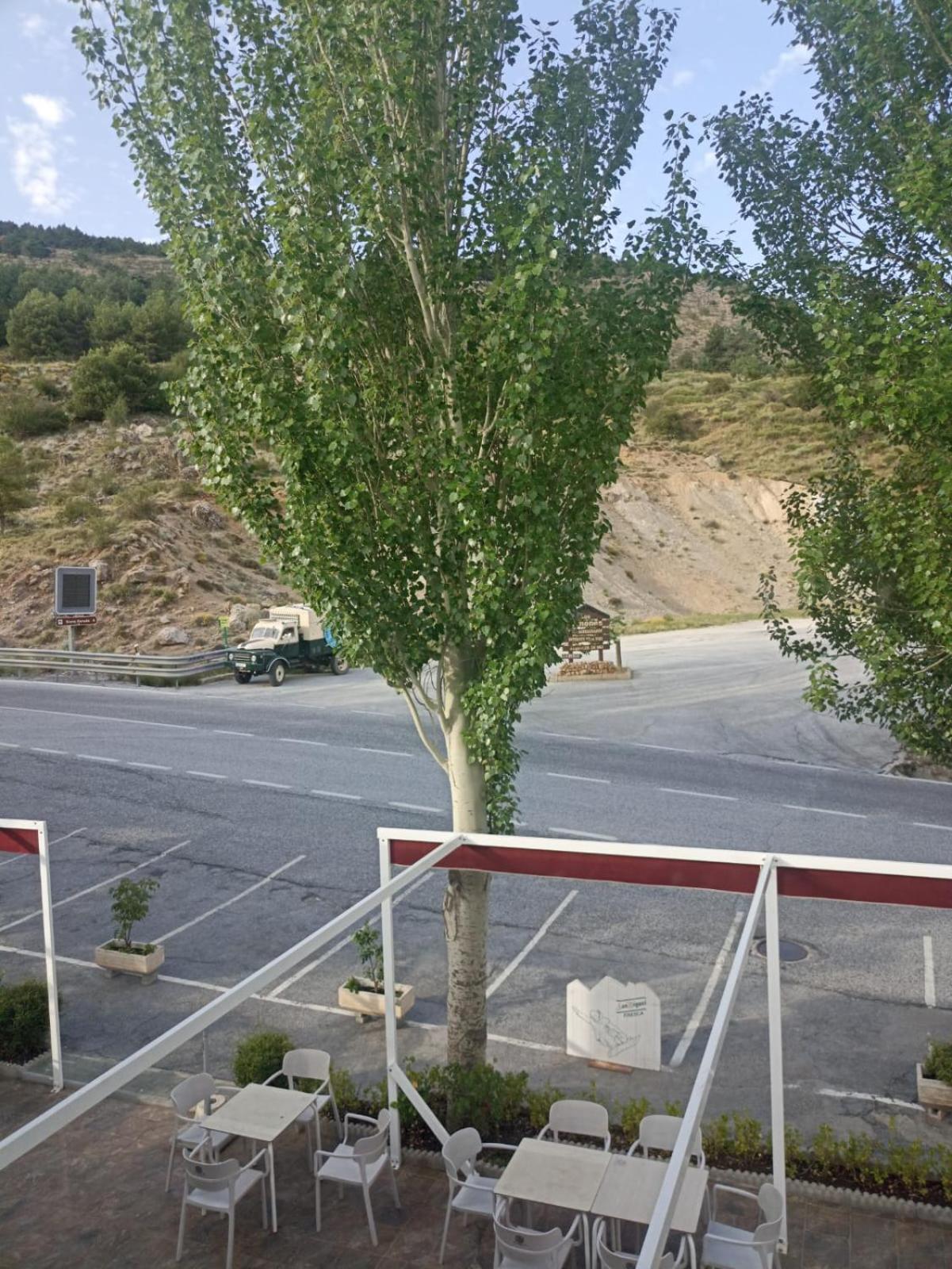 Hostal El Desvio Sierra Nevada Esterno foto