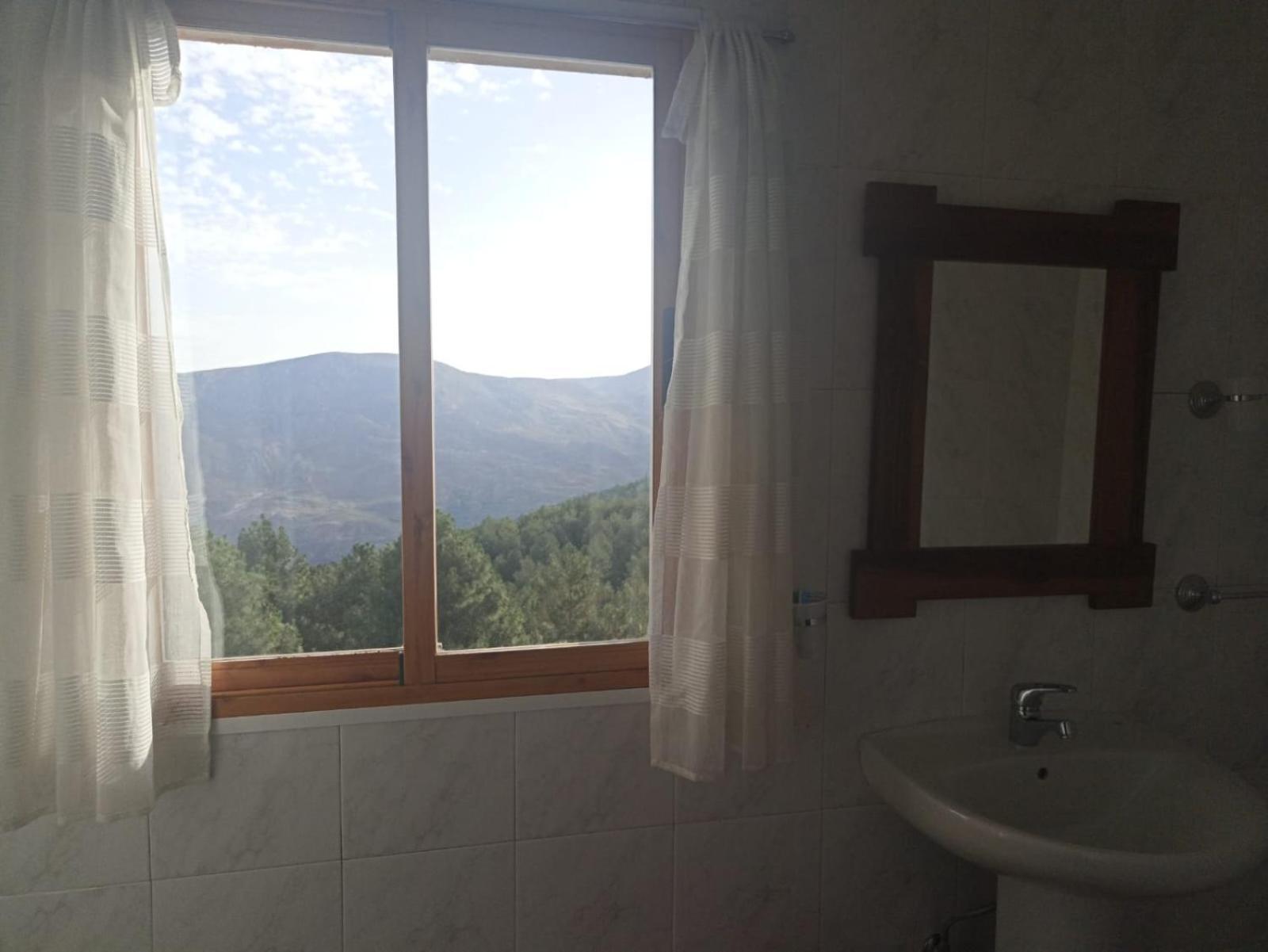 Hostal El Desvio Sierra Nevada Esterno foto