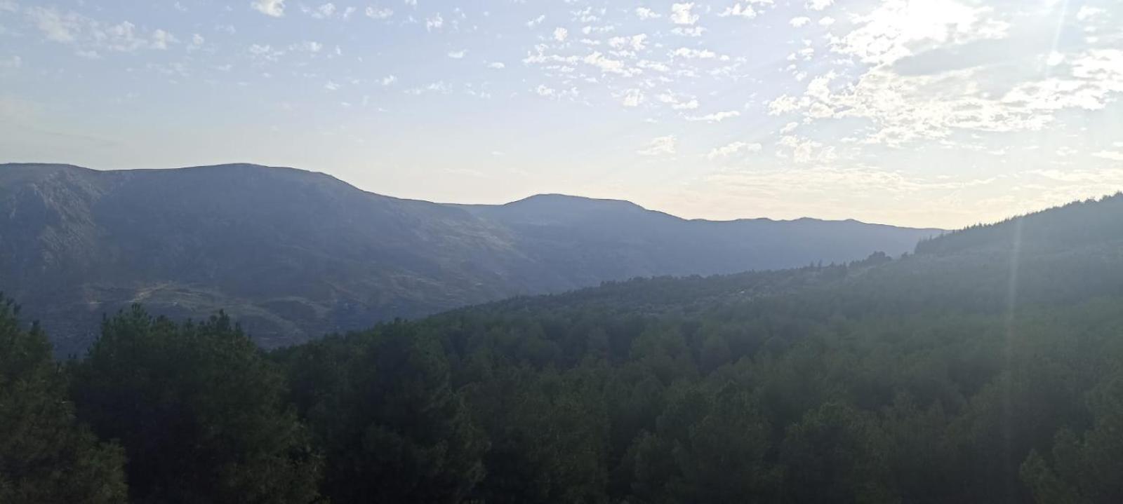Hostal El Desvio Sierra Nevada Esterno foto